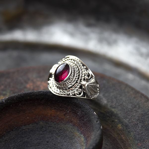 indian garnet stone