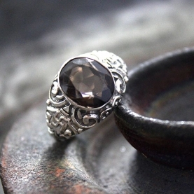 Bague indienne argent et topaze fumée T59