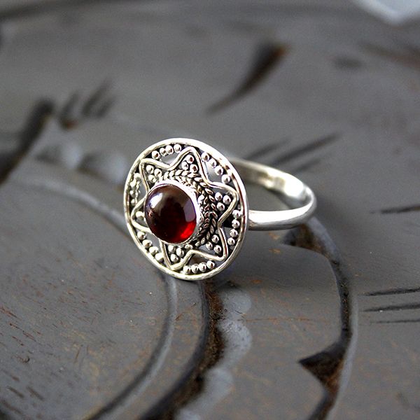 indian garnet stone