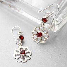 Indian silver and garnet gemstones earrings