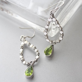 Indian silver and peridot gemstones earrings