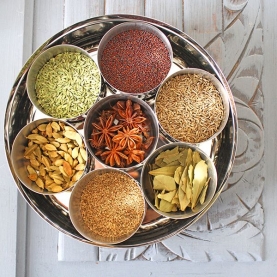 Boîte à épices indienne en inox