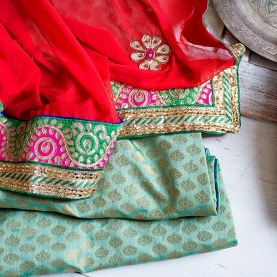 Indian skirt Lehenga with Chuni red and green