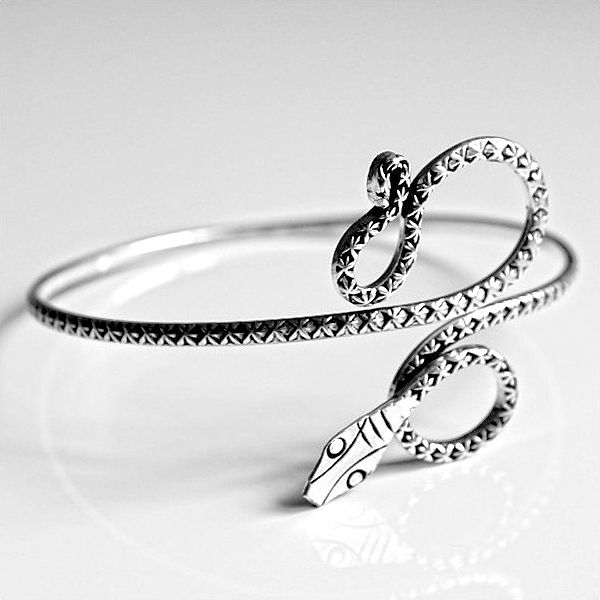 arm bracelet