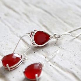 Set of Indian silver and carnelian stones jewelry