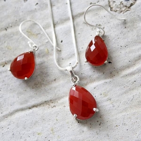 Set of Indian silver and carnelian stones jewelry