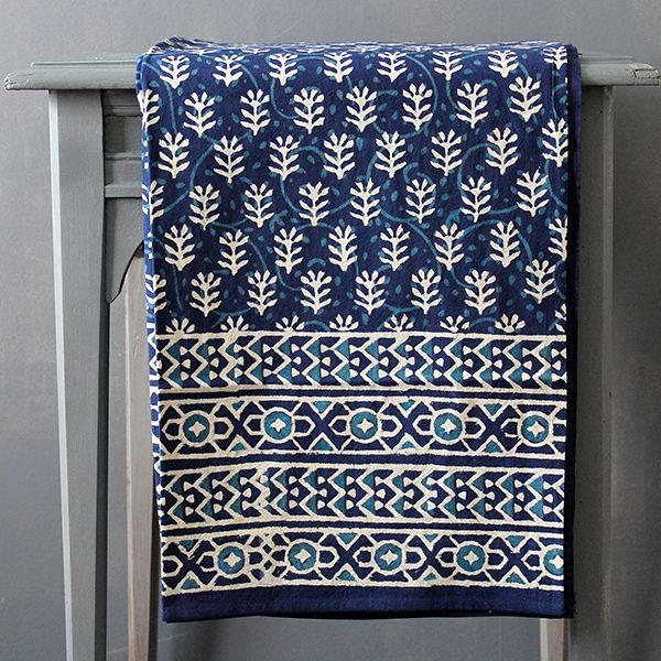 Nappe indienne en coton imprimée Dabu bleu