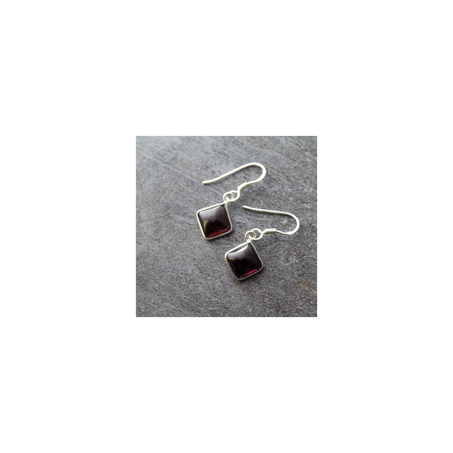Indian silver and garnet stones earrings
