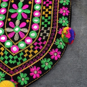 Indian handicraft small handbag velvet black