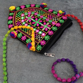 Indian handicraft small handbag velvet black