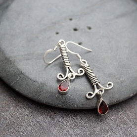 Indian silver and garnet gemstones earrings