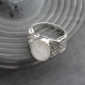 Indian silver and moonstone ring S12