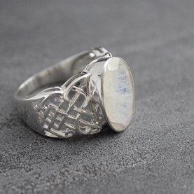 Indian silver and moonstone ring S12