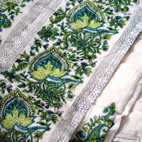 Indian vegetal cotton quilt Rajai green and white