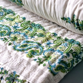 Indian vegetal cotton quilt Rajai green and white