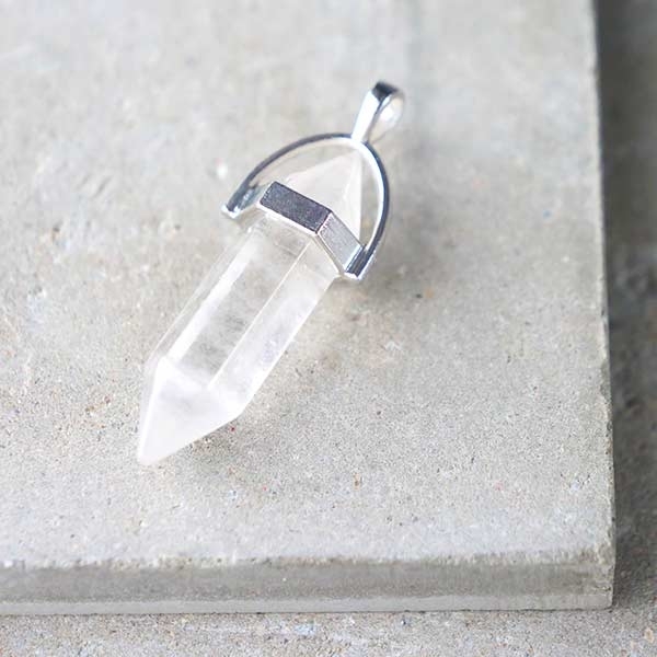 Conic 6 faces pendant with rock crystal stone