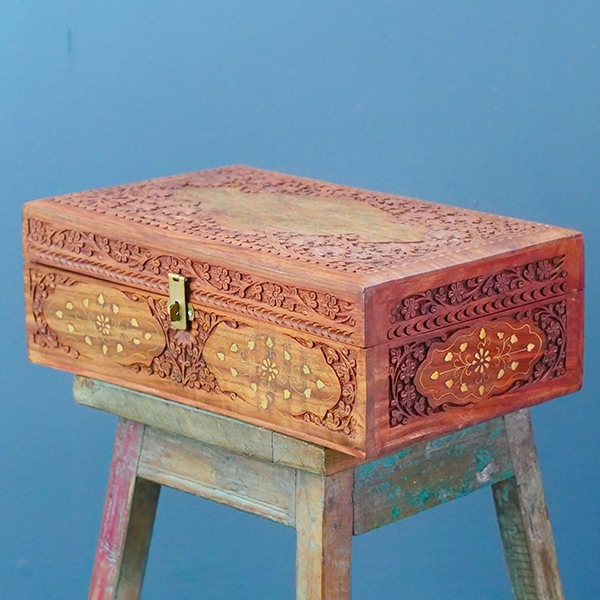 Indian wooden handicraft jewellery box L40
