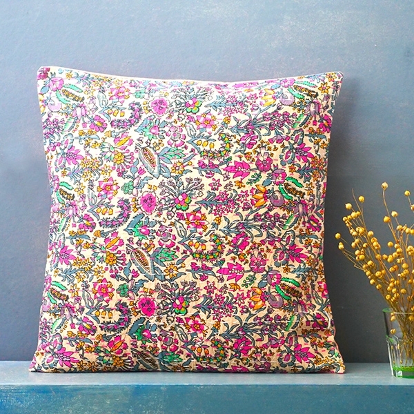 Indian cushion cover Kantha pink L40