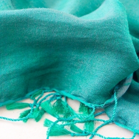 Nepalese handcrafted scarf Chakra green