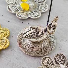 Porte-encens bouddhique mains offertes argenté