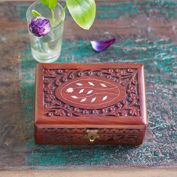 Indian wooden carved jewelry box L15