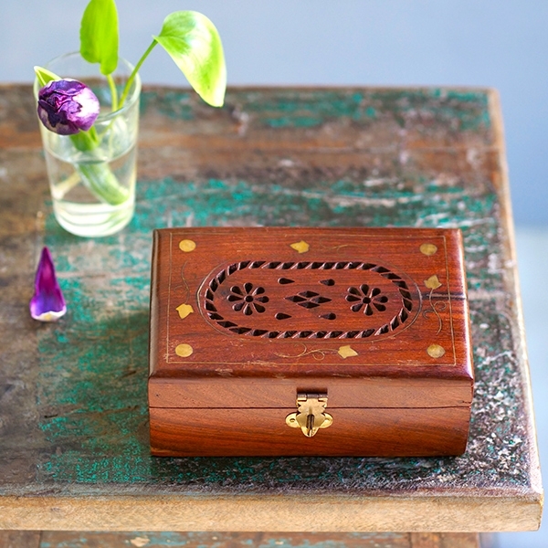 Indian wooden carved jewelry box L15