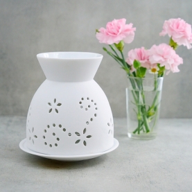 Ceramic essential oil burner white color