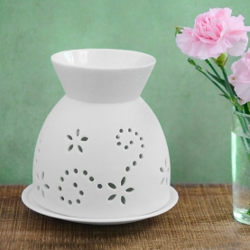 Ceramic essential oil burner white color