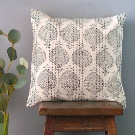 Indian cushion cover Kantha black L40