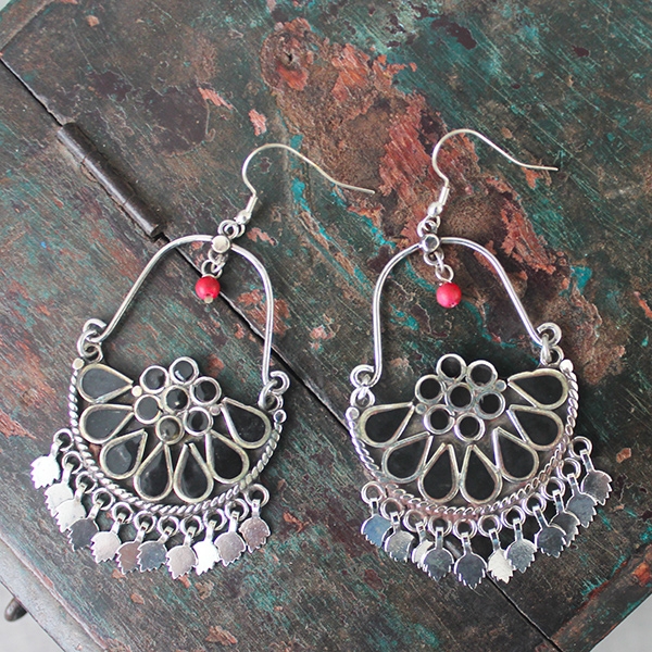 Boucles d'oreilles indiennes boho noires