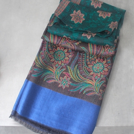 Echarpe indienne en coton brodé Jamawar bleue et verte