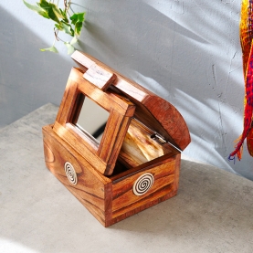 Boîte à bijoux en bois