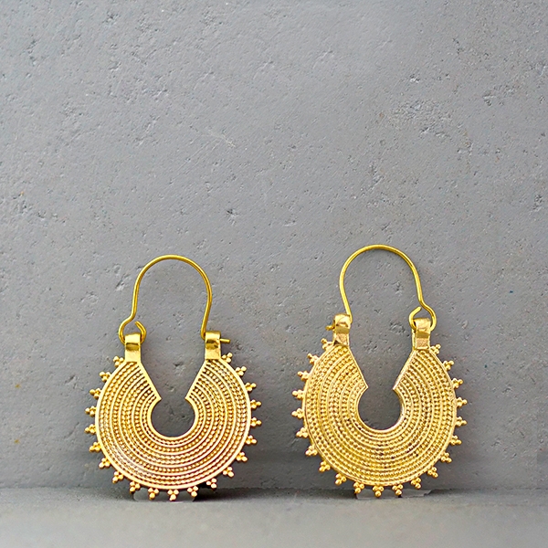 Boucles d'oreilles indiennes ethniques métal doré