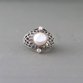 Indian silver ring and pearls