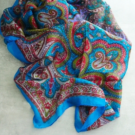 Foulard indien en soie carré