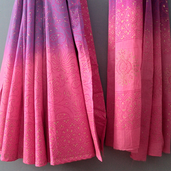 Jupe indienne imprimée Sanganeri rose et violette