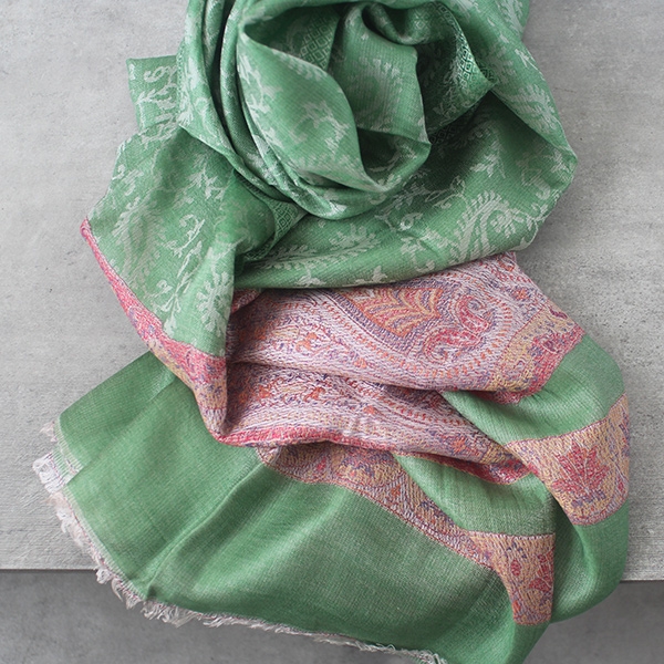 Echarpe indienne en coton tissé Jamawar verte et rose