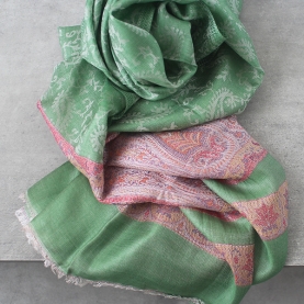 Echarpe indienne en coton tissé Jamawar verte et rose