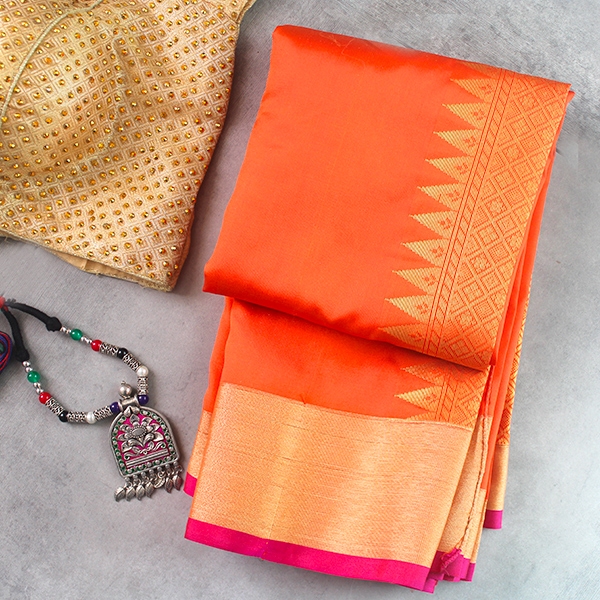 Saree indien complet satiné orange et or