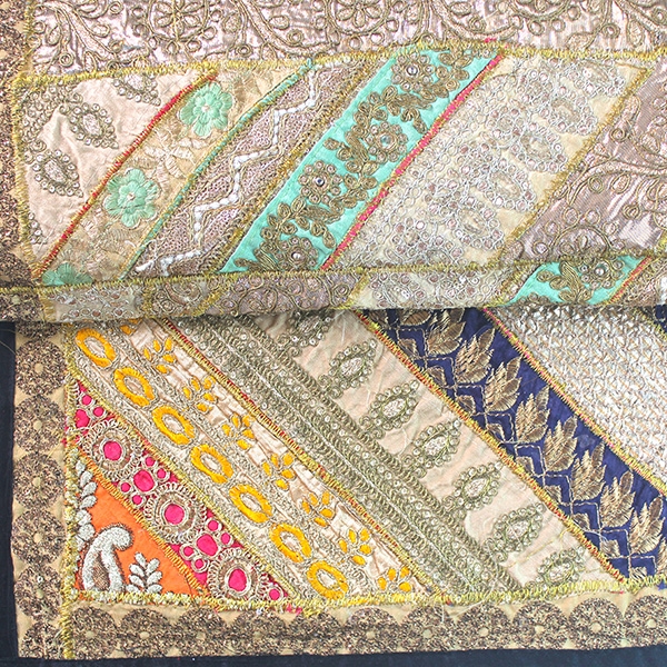 Tapisserie Murale Patchwork Brodée Main - Vintage, Inde, 39x58 Pouces, Multicolore