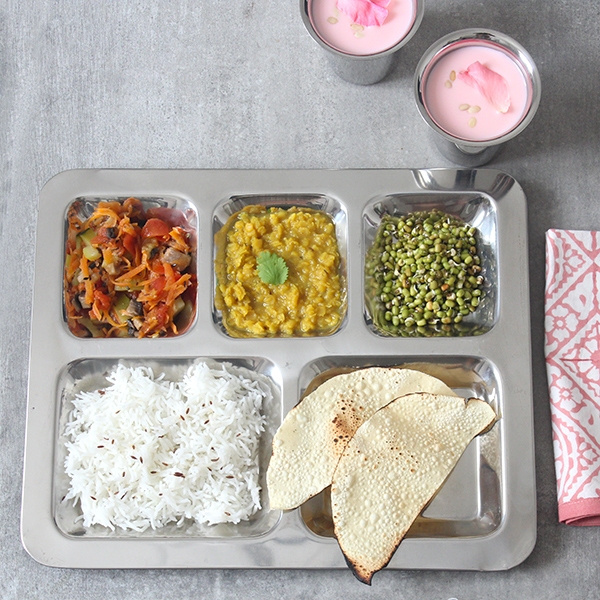 Thali indien avec 5 compartiments L34