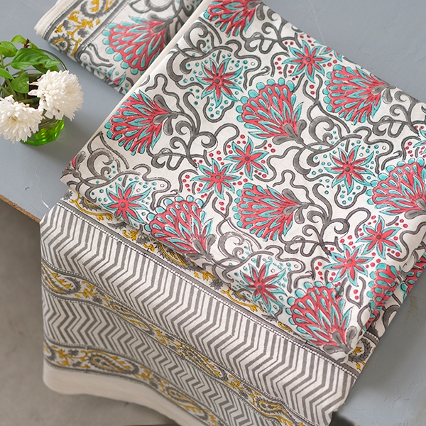 Drap de lit indien avec taies d'oreiller gris et rose