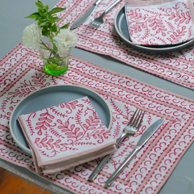 Indian printed cotton table mat + napkins maroon