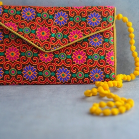 Pochette indienne artisanale