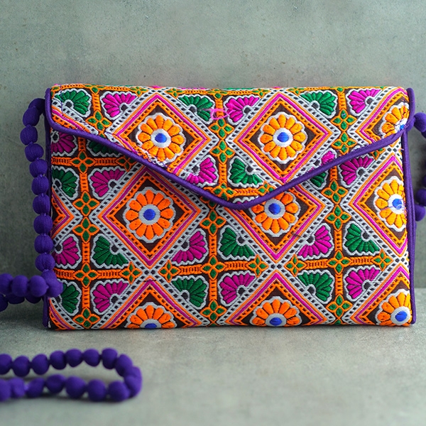 Pochette indienne artisanale Kuch orange et violet