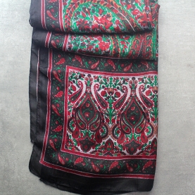 Foulard indien en soie noir et rouge