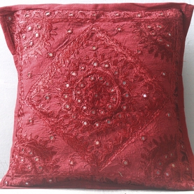 Housse de coussin indienne brodée