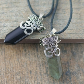 OM & stones Indian metal pendant