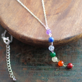 Collier indien en métal argenté 7 chakras