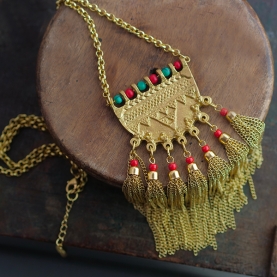 Collier indien en métal doré